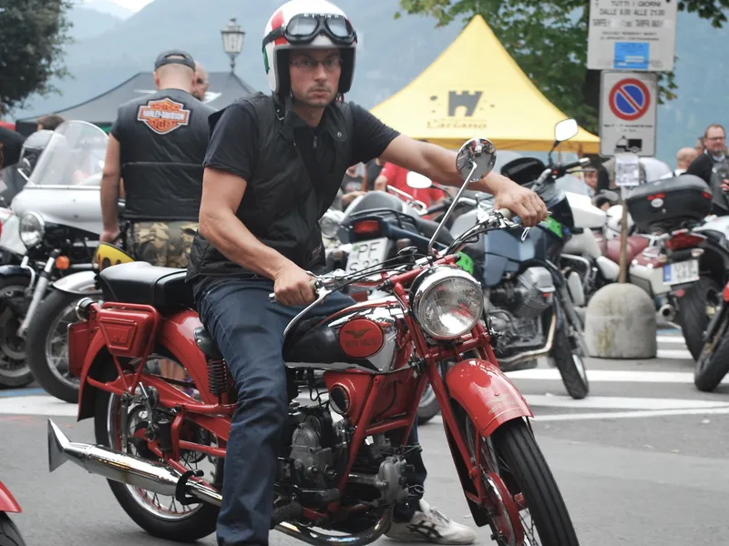 90 ANS DE MOTO GUZZI - Sept 2011
