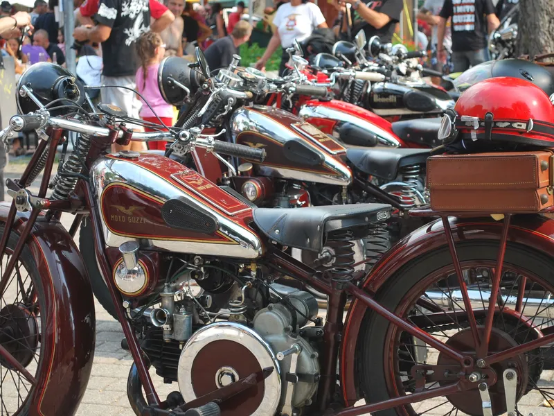 90 ANS DE MOTO GUZZI - Sept 2011