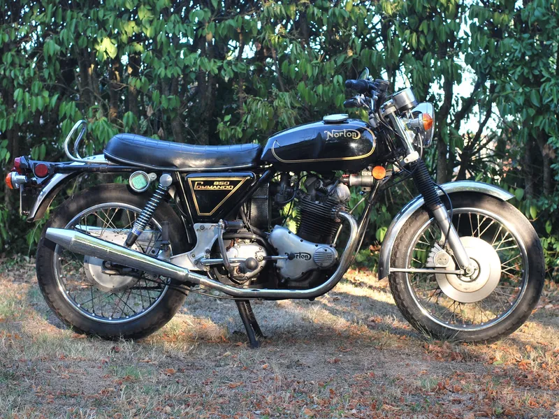 NORTON COMMANDO MKIIA 850  