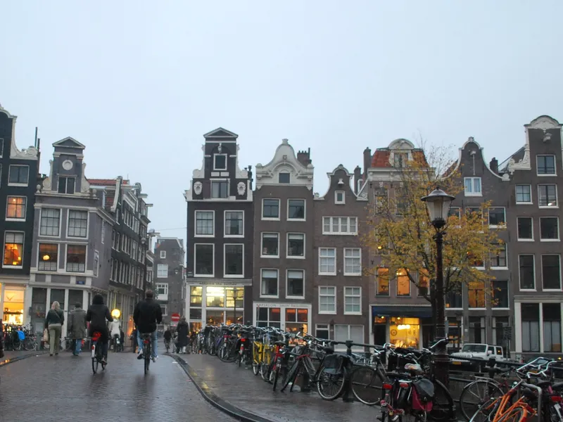 YESTERDAYS et AMSTERDAM  3/4 Nov 2011                                                                                  
