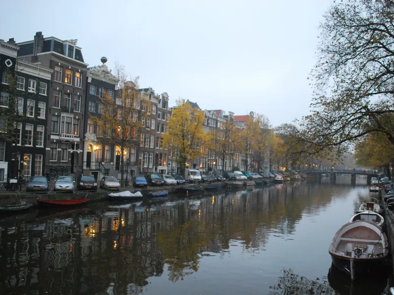 YESTERDAYS et AMSTERDAM  3/4 Nov 2011                                                                                  