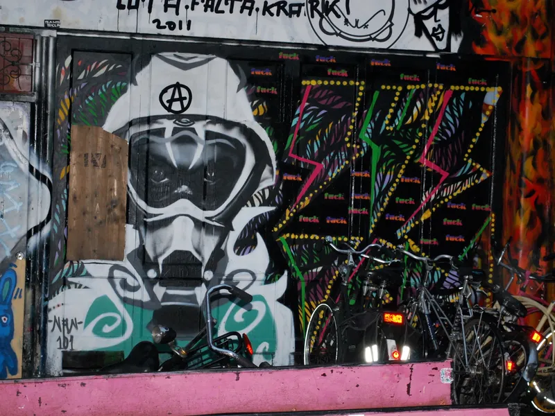 YESTERDAYS et AMSTERDAM  3/4 Nov 2011                                                                                  